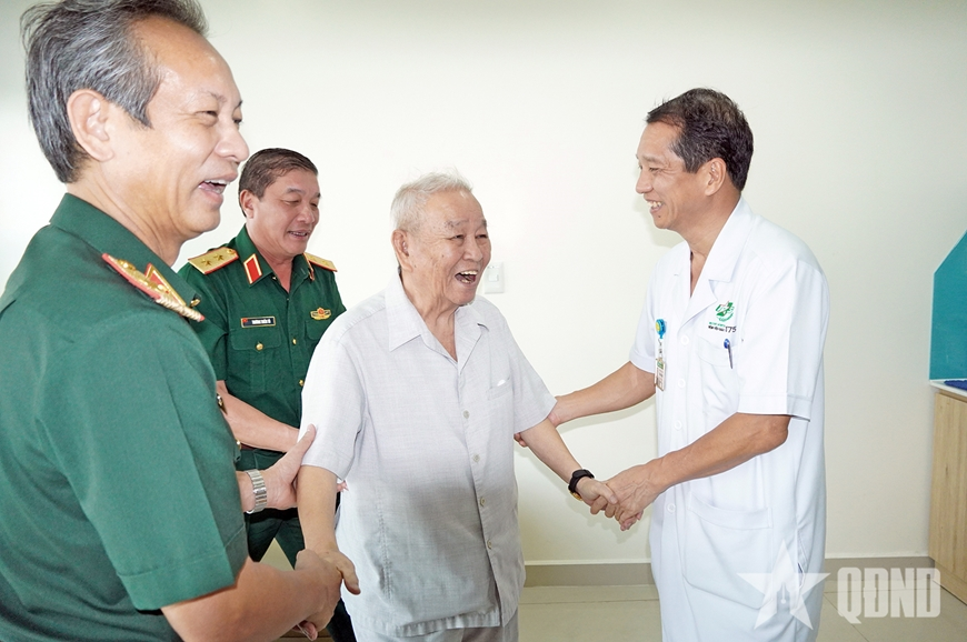 Mãi mãi nhớ về anh